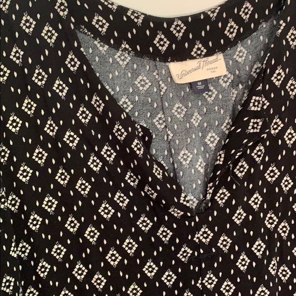 Flowy blouse - Picture 2 of 2